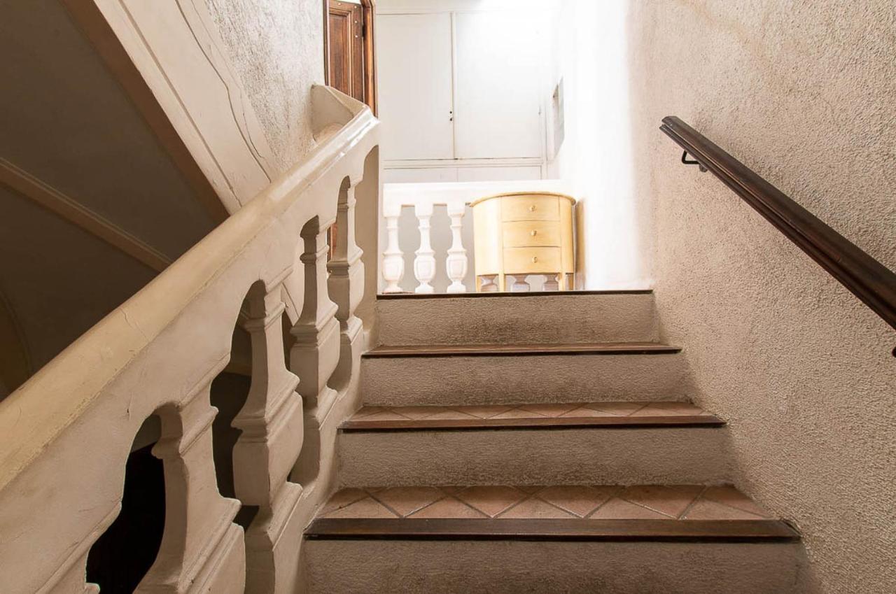 Superbe Appartement Dans Le Coeur De La Ville アンティーブ エクステリア 写真